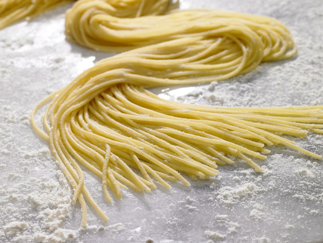 eb27a36a5f01-fresh-homemade-spaghetti-strands