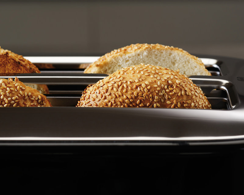 bagels-in-black-toaster
