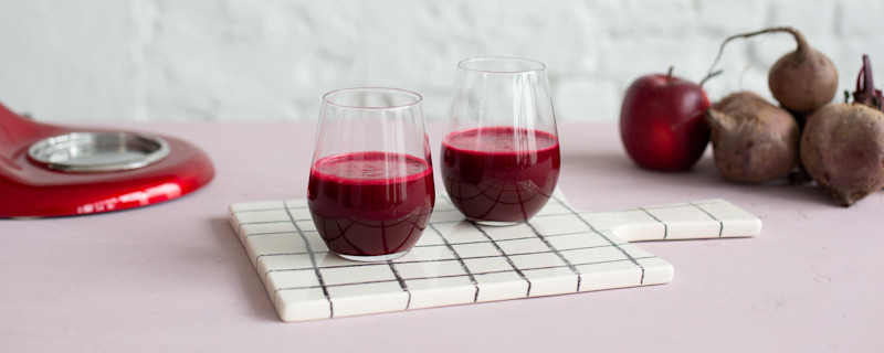 Red beet, apple and ginger juice