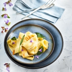 bce981093a91-fettuccine-with-sage-and-garlic