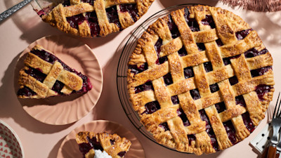 BLUEBERRY PIE
