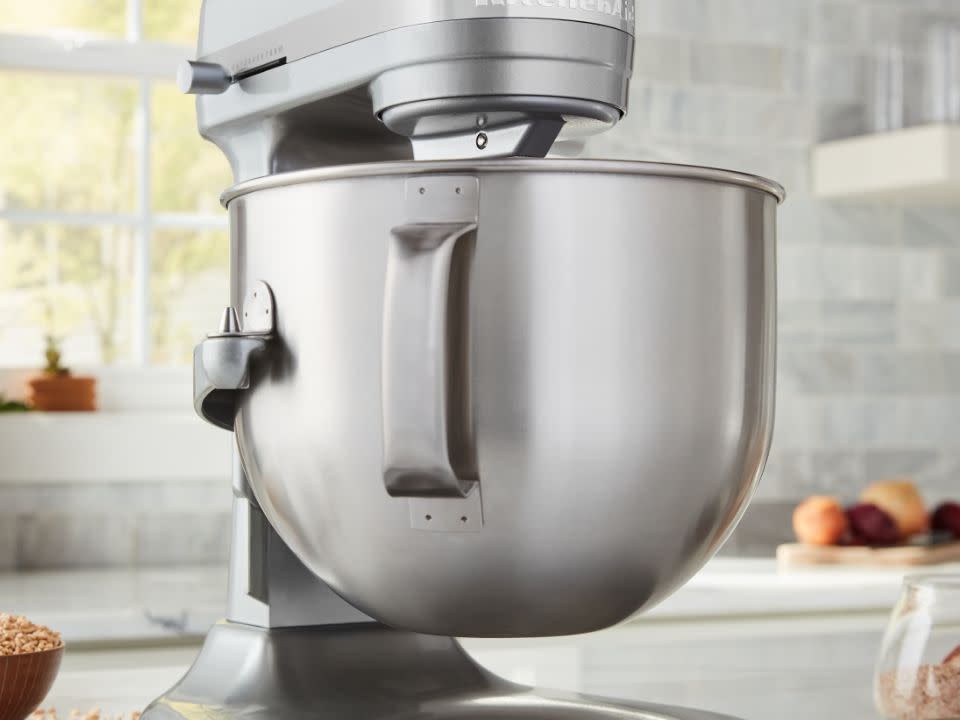 MIXER BOWLLIFT 6.6L ARTISAN Candy Apple KitchenAid