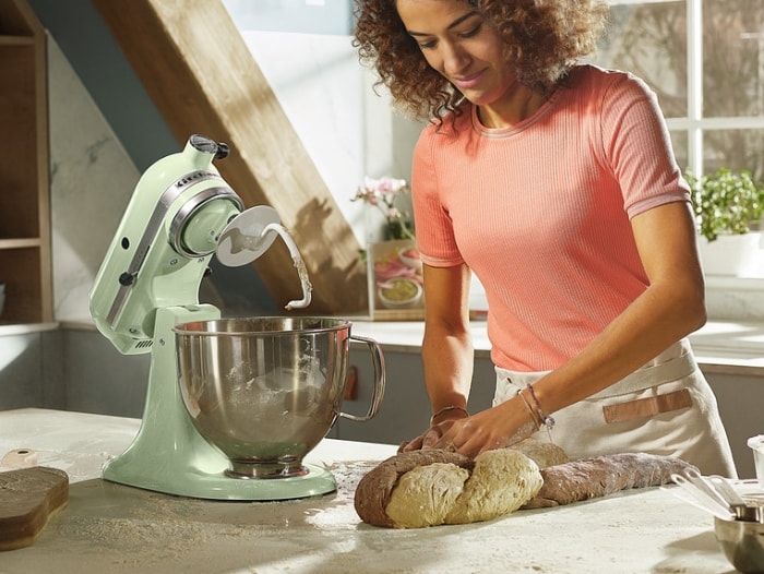 KitchenAid Artisan Pistachio Stand Mixer - KSM150PSPT