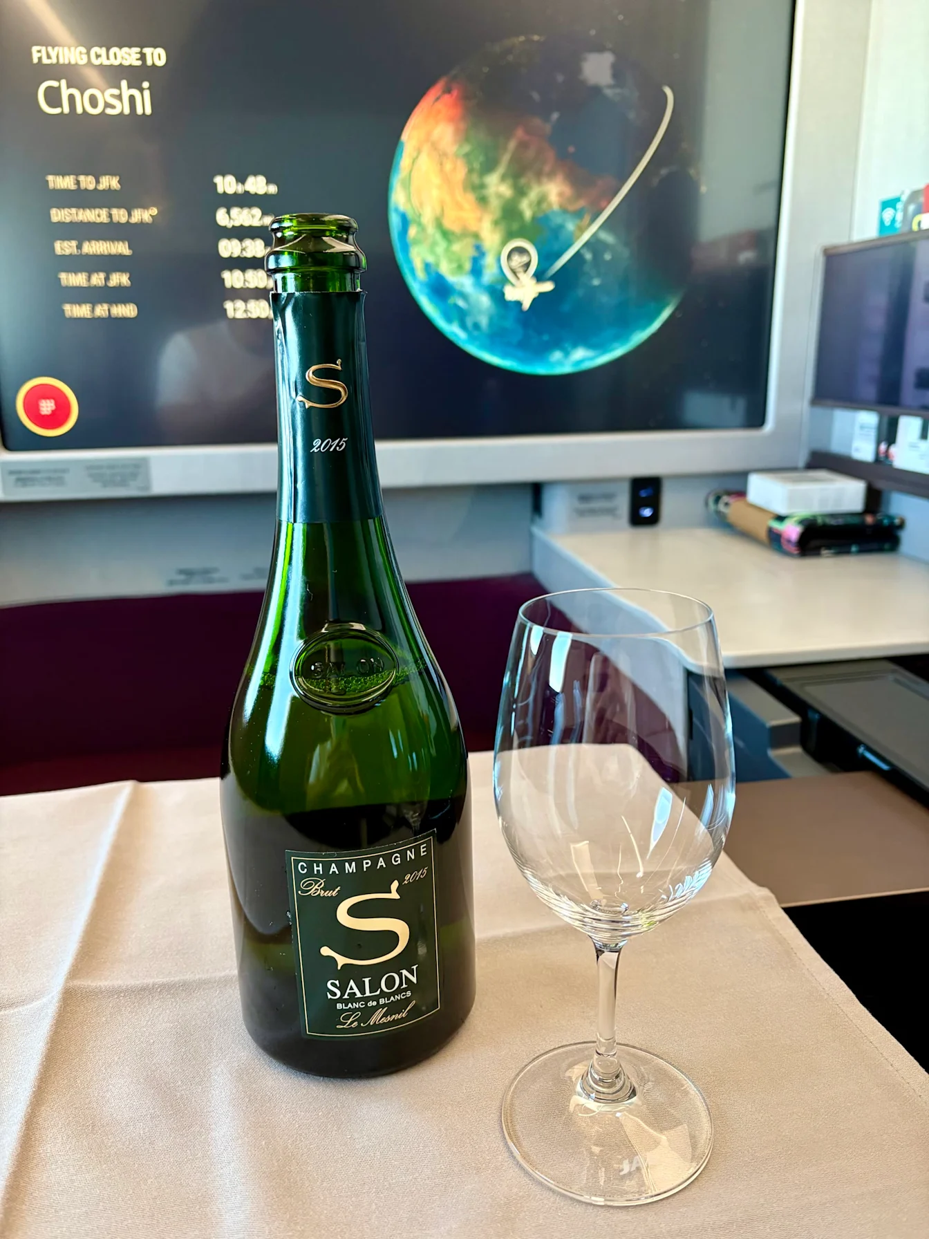 Champagne Salon 2015 phục vụ trên JAL First Class