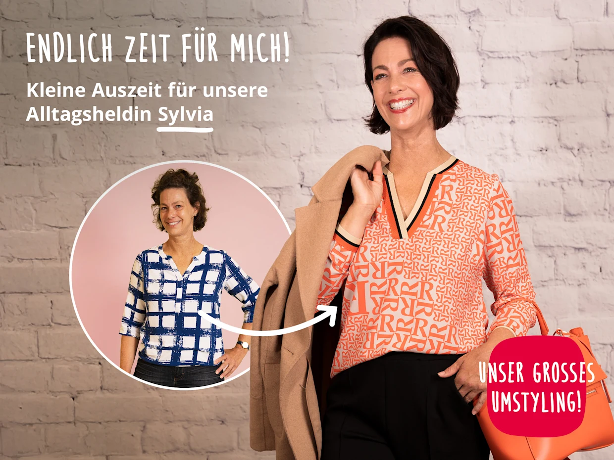 Ein Bild, das eine Frau nach einem Umstyling zeigt, mit einem kleineren Kreisbild der Frau vor dem Umstyling. Die Frau im Hauptbild lächelt, hat kurze dunkle Haare und trägt eine orange-weiß gemusterte Bluse, schwarze Hose, einen beigen Mantel über der Schulter und eine orange Handtasche. Das Hintergrundbild ist eine weiße Ziegelwand. Text auf dem Bild lautet: "VON PRAKTISCH ZU WEIBLICH", "4 frische Looks für unsere Gewinnerin Silvia" und "UNSER GROSSES UMSTYLING!".