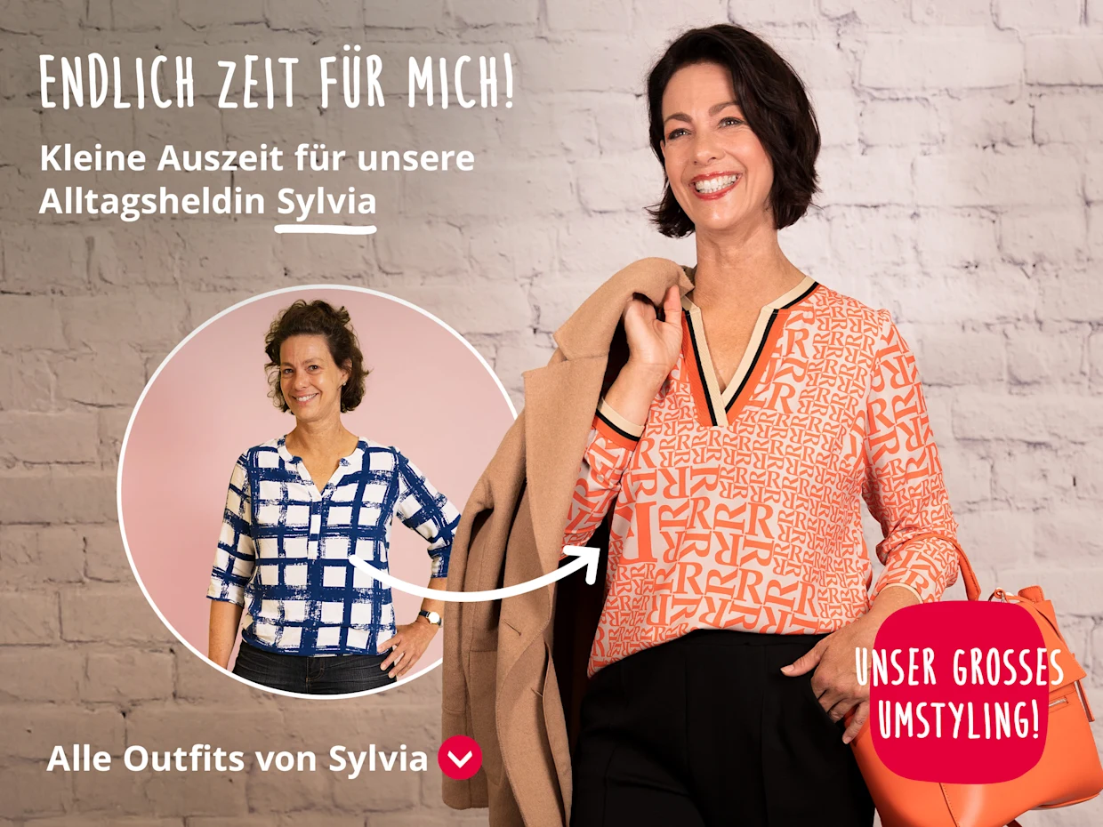 Ein Bild, das eine Frau nach einem Umstyling zeigt, mit einem kleineren Kreisbild der Frau vor dem Umstyling. Die Frau im Hauptbild lächelt, hat kurze dunkle Haare und trägt eine orange-beige gemusterte Bluse, schwarze Hose, einen beigen Mantel über der Schulter und eine orange Handtasche. Das Hintergrundbild ist eine weiße Ziegelwand. Text auf dem Bild lautet: 'ENDLICH ZEIT FÜR MICH! Kleine Auszeit für unsere Alltagsheldin Sylvia' und 'UNSER GROSSES UMSTYLING!'. Ein Bild, das eine Frau nach einem Umstyling zeigt, mit einem kleineren Kreisbild der Frau vor dem Umstyling. Die Frau im Hauptbild lächelt, hat kurze dunkle Haare und trägt eine orange-beige gemusterte Bluse, schwarze Hose, einen beigen Mantel über der Schulter und eine orange Handtasche. Das Hintergrundbild ist eine weiße Ziegelwand. Text auf dem Bild lautet: 'ENDLICH ZEIT FÜR MICH! Kleine Auszeit für unsere Alltagsheldin Sylvia' und 'UNSER GROSSES UMSTYLING!'.