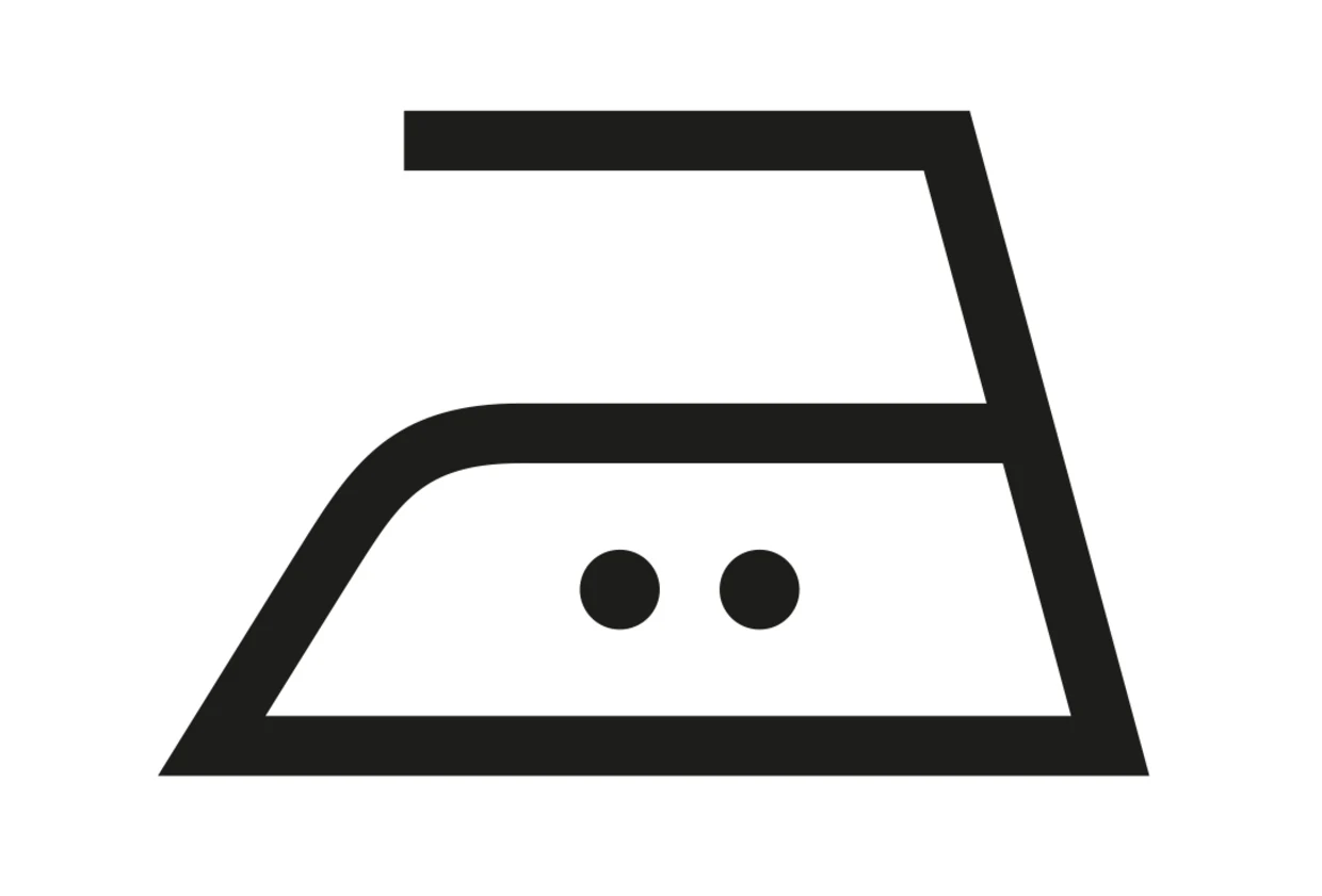 Symbol für Bügeln bei mittlerer Temperatur mit zwei Punkten. Symbol für Bügeln bei mittlerer Temperatur mit zwei Punkten.