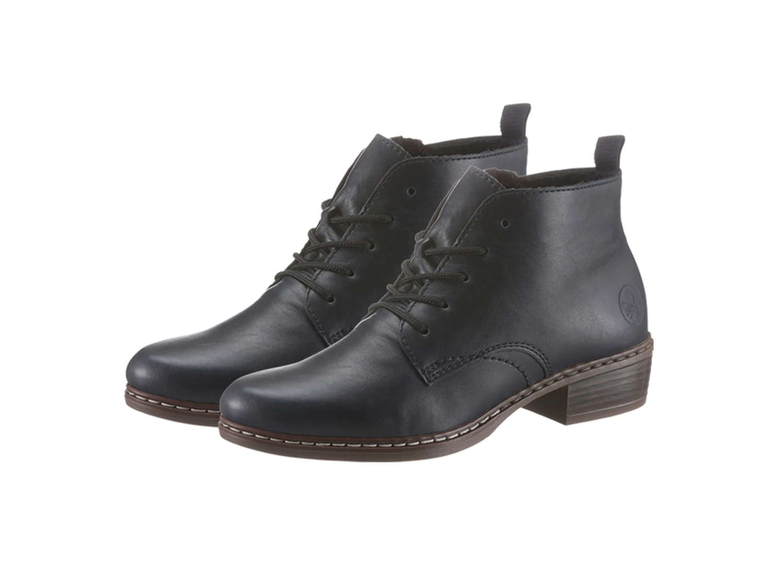 Schwarze Damen-Stiefeletten aus Leder mit Schnürung und flachem Absatz. Schwarze Damen-Stiefeletten aus Leder mit Schnürung und flachem Absatz.