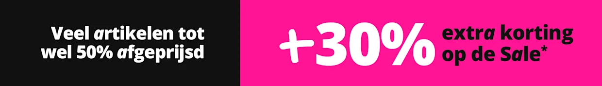 Een advertentie met de tekst 'Veel artikelen tot wel 50% afgeprijsd +30% extra korting op de Sale*'. De achtergrond is in tweeën gedeeld: links zwart met witte tekst, rechts felroze met witte en zwarte tekst.