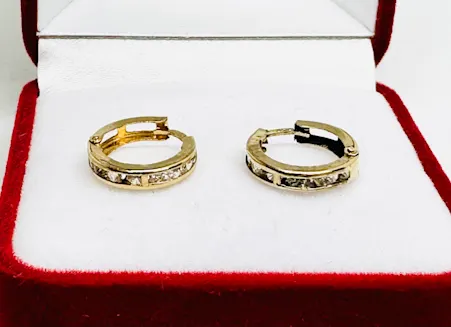ARO ITALIANO ORO 18K 1.2GR ARGOLLA CON PIEDRAS