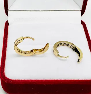 ARO ITALIANO ORO 18K 1.2GR ARGOLLA CON PIEDRAS