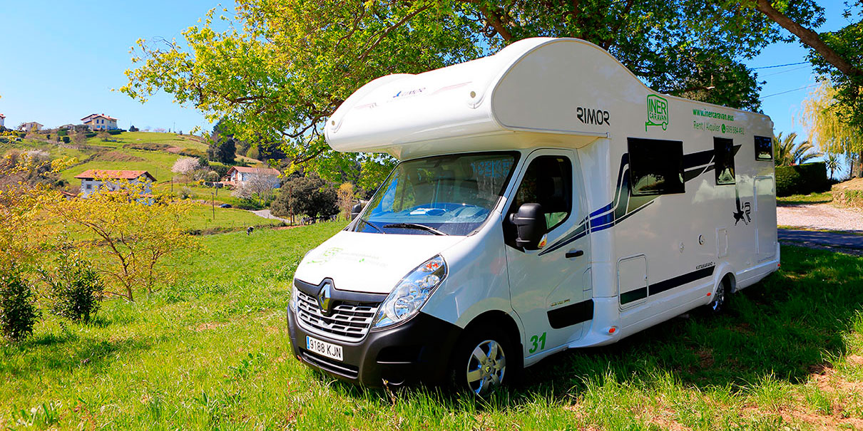 MGL9763-Natxi-Katamarano-Paisaje-Monte 1210x605