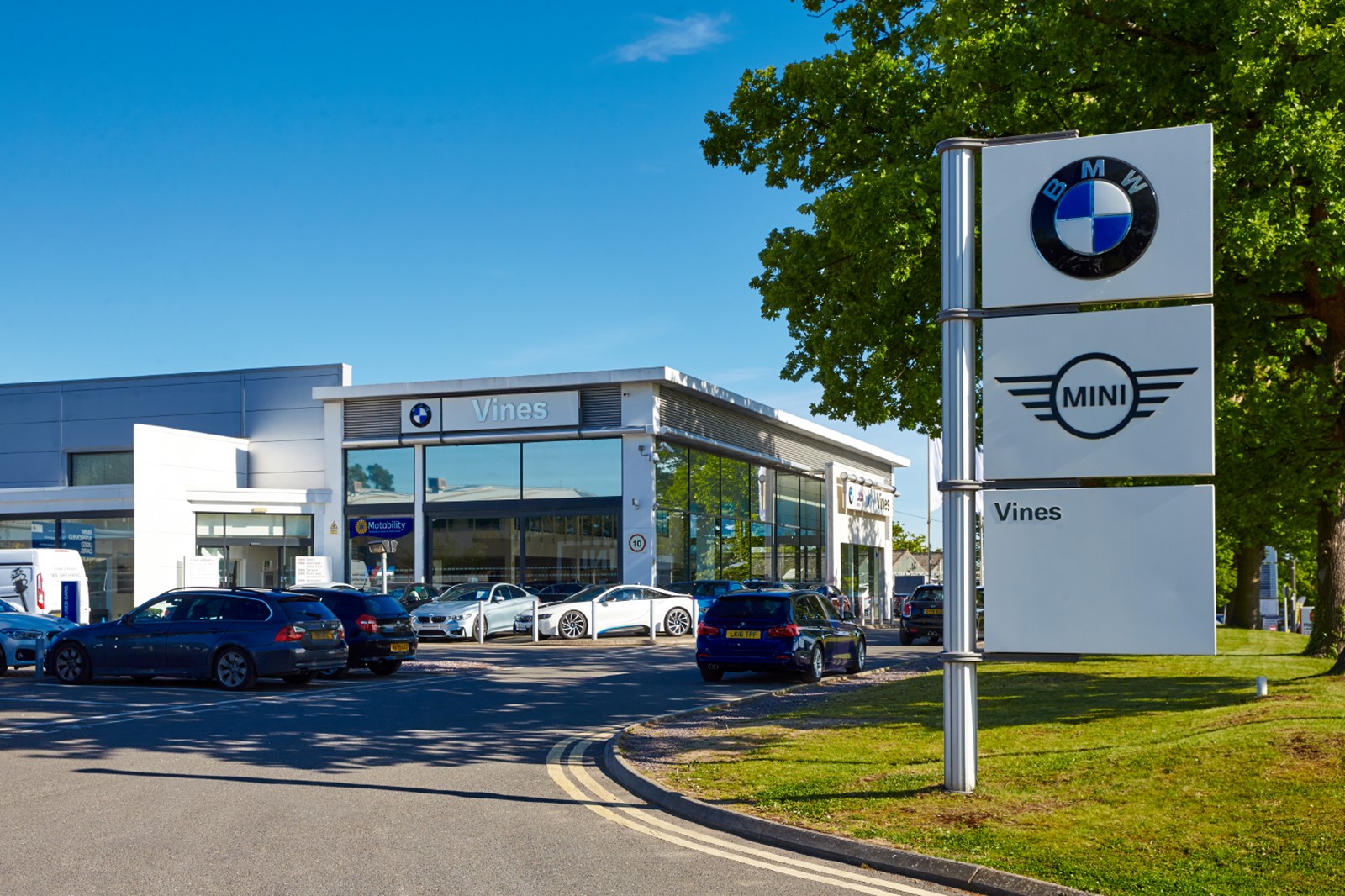 About Your Local BMW Retailer Vines Of Redhill