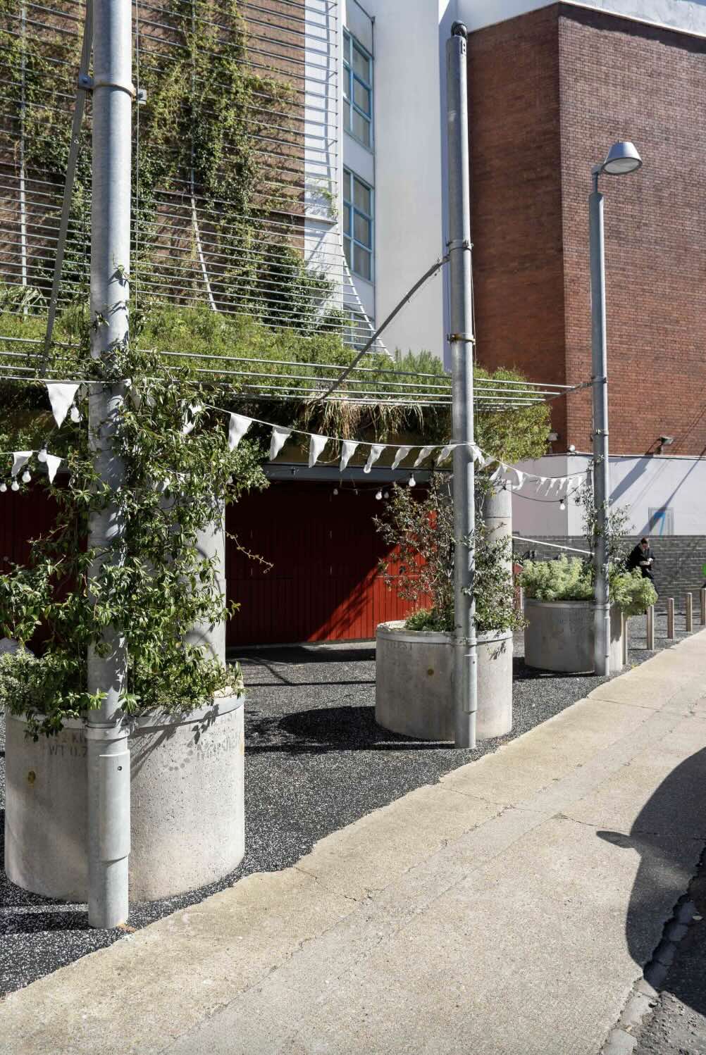 Holyrood Street Kiosk and Vertical Garden