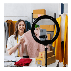 From Side Hustle to Commerce OmniFluencer