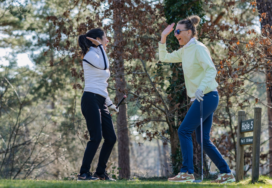 8 tips to attract more women to your golf club - Cover image.