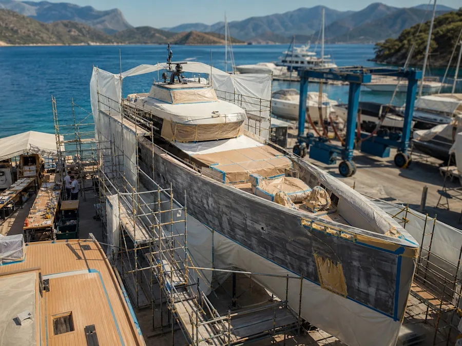 Tekne refit ve yenileme: dağınık işleri tek projeye toplarız