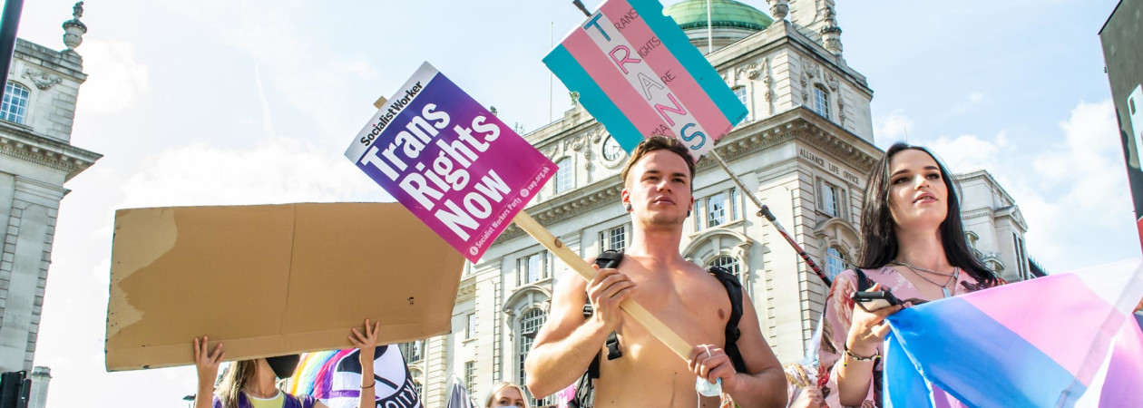 transgender-flag-pride-in-london