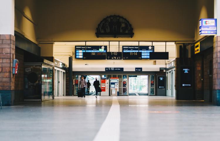 Hauptbahnhof (Halle)