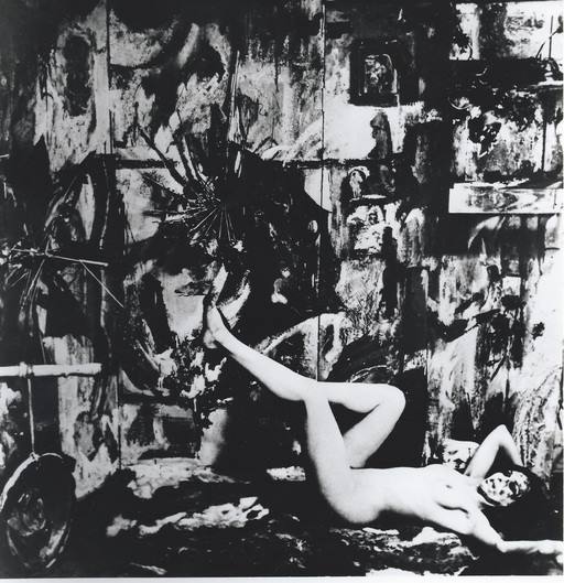 Καρέ: Carolee Schneemann, Eye Body: 36 Transformative Actions (1963) (2/2)