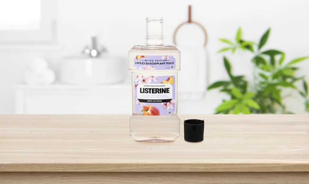 Listerine® Cherry Blossom and Peach Mouthwash