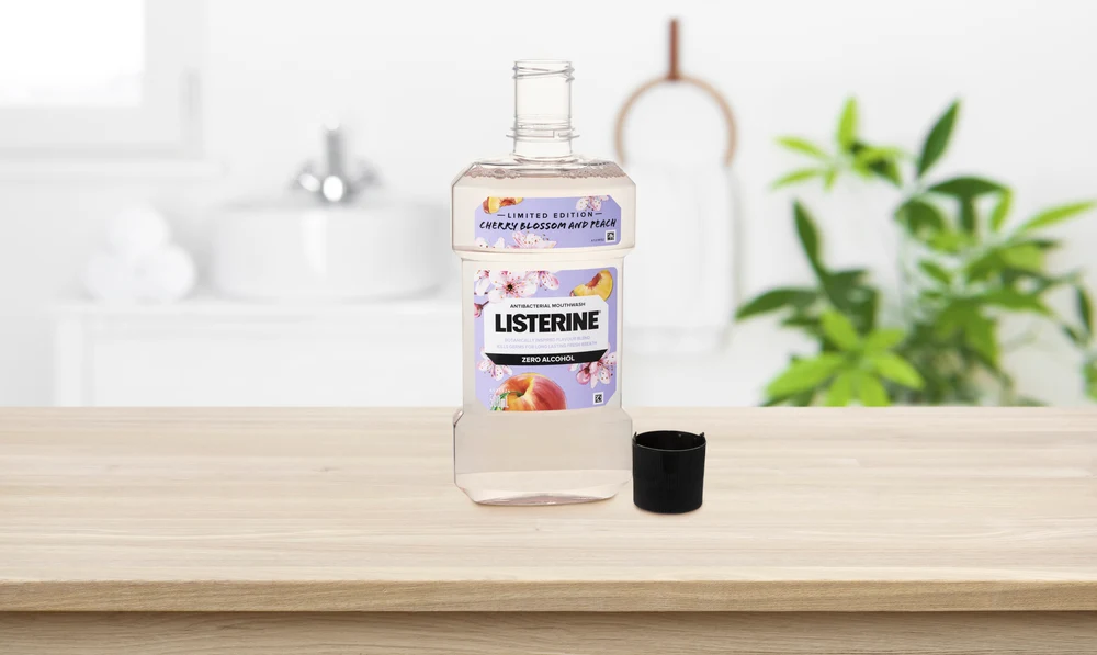 Listerine® Cherry Blossom and Peach Mouthwash