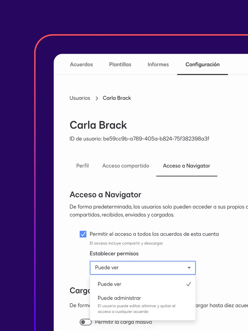 Un perfil de usuario en Docusign Navigator muestra un menú desplegable donde puedes establecer si el usuario puede ver o gestionar acuerdos.
