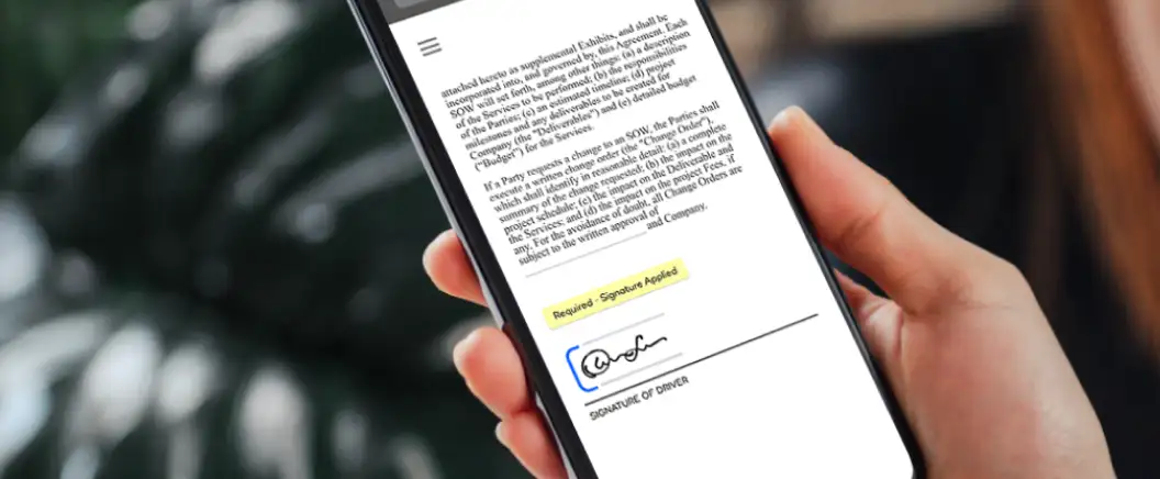 Téléphone affichant un accord signé dans Docusign eSignature