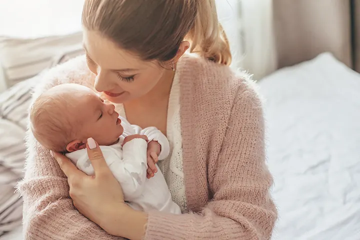 Φροντίδα νεογέννητου: Τα σημεία «κλειδιά» που πρέπει να γνωρίζει κάθε νέα μαμά