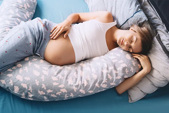 Έγκυος που κοιμάται