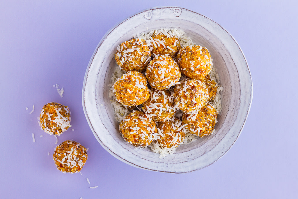 No-Bake Apricot Energy Bites Recipe - Hero image