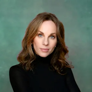 Dr Alison McClymont headshot