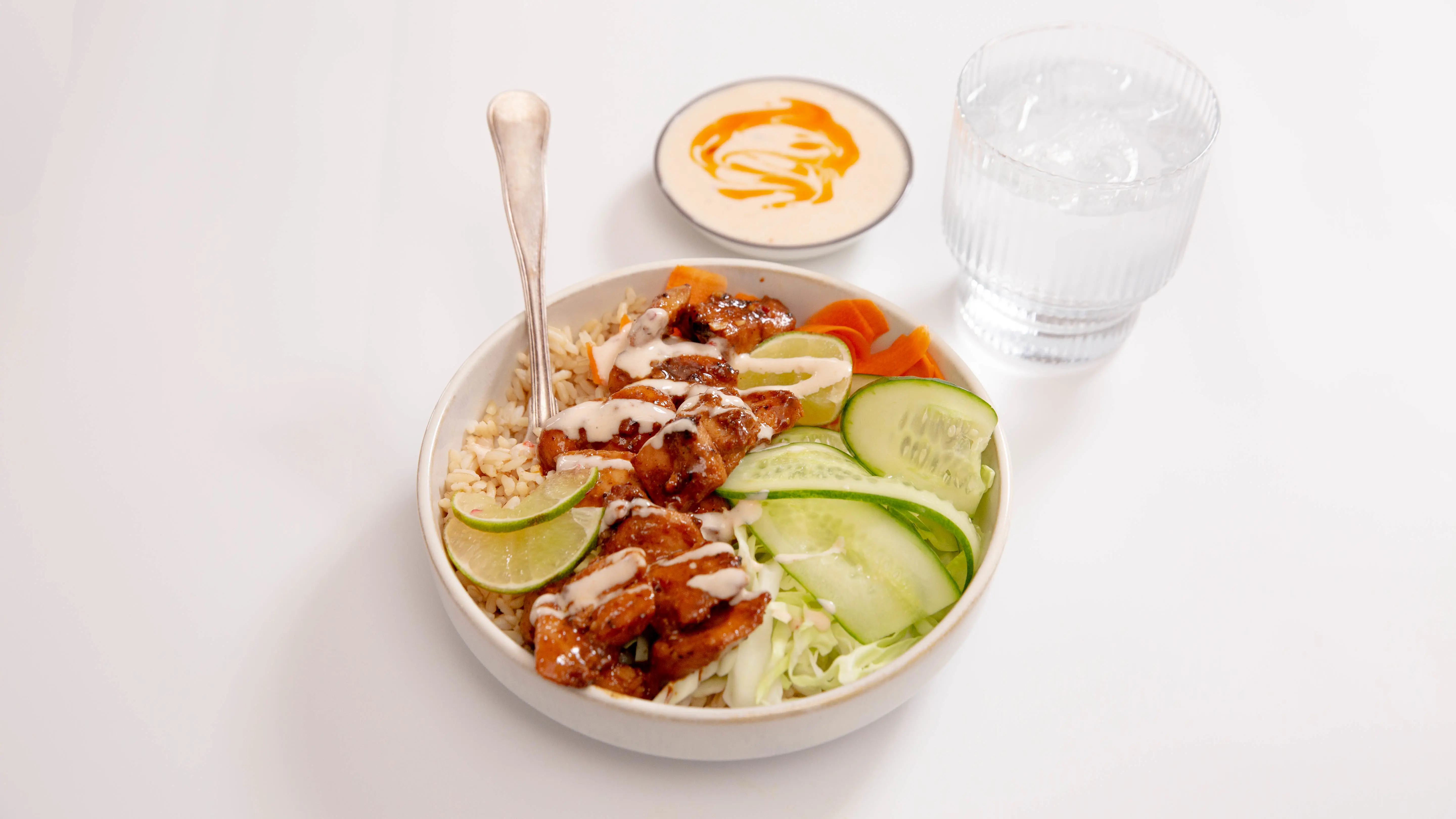 Leah Itsines Bang Bang Chicken Bowl
