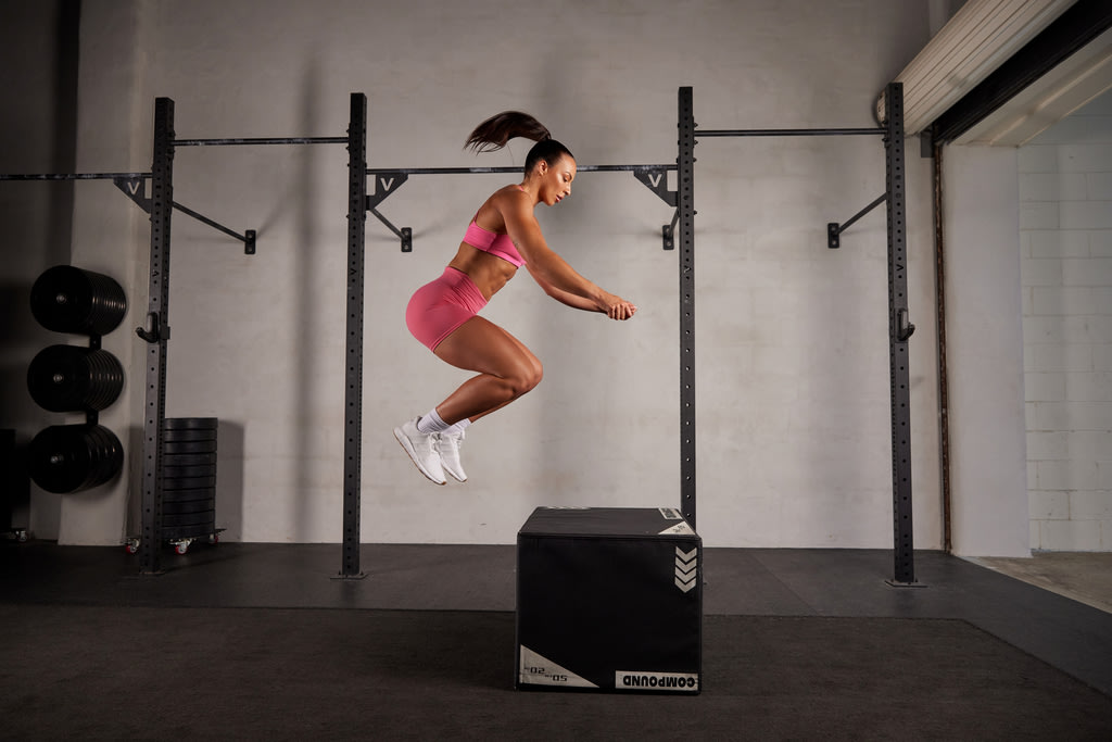 Laura Roberts box jump