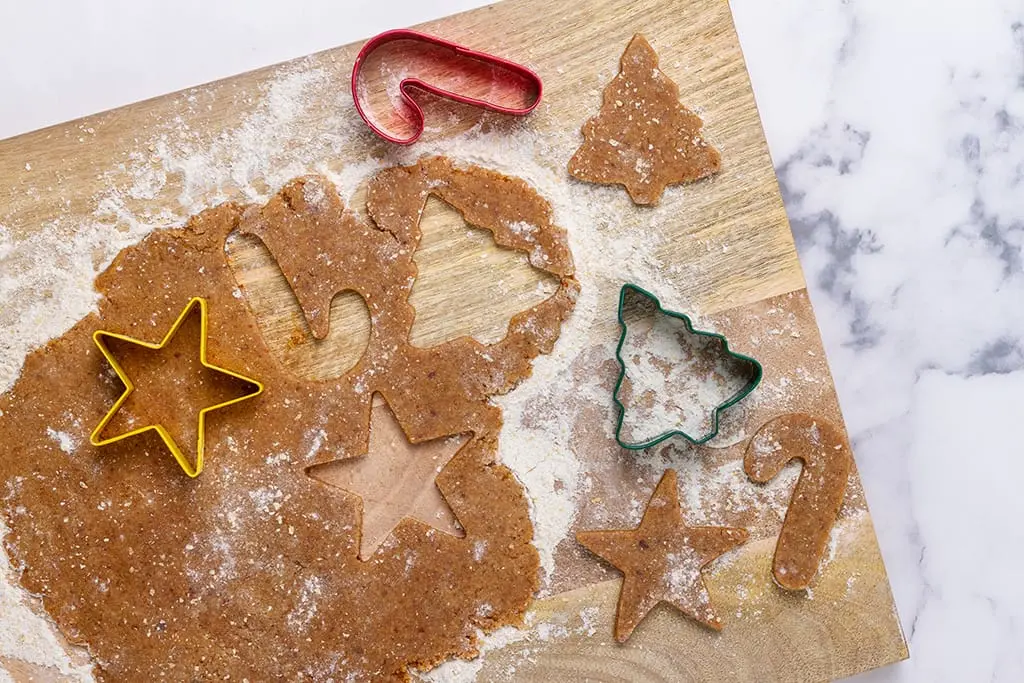 The Best Soft Gingerbread Cookies - Picture Panel 5 - Desktop