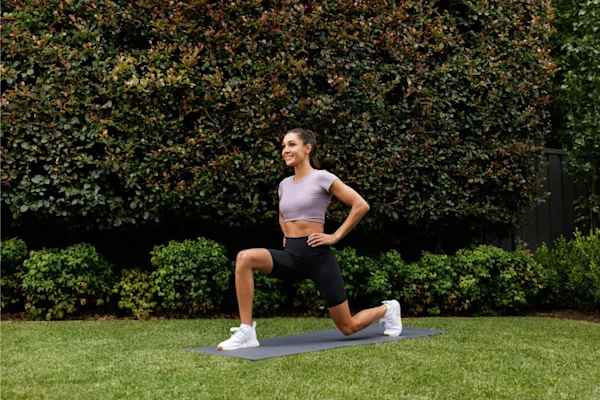 Forward Vs Reverse Lunges: What’s The Difference? - Hero image