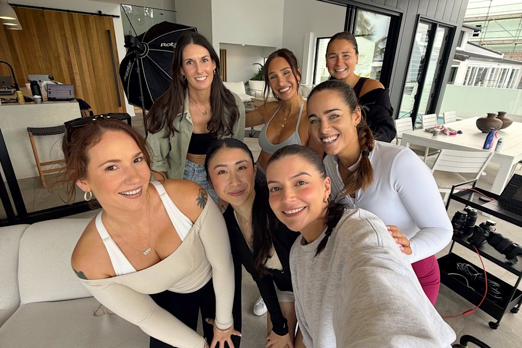 Kayla Itsines & Sweat Team BTS Strength with Kayla
