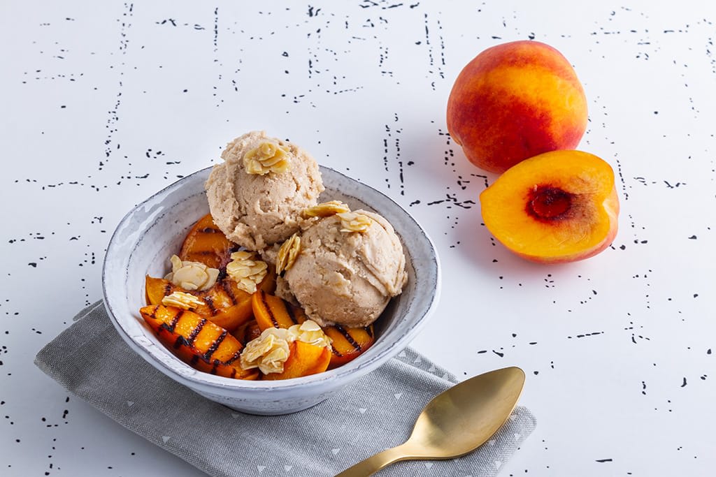 Dreamy Peaches And Vanilla Nice Cream - Hero image