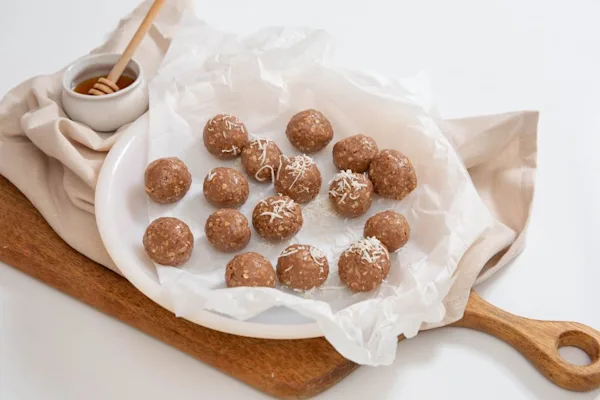 Peanut butter protein balls