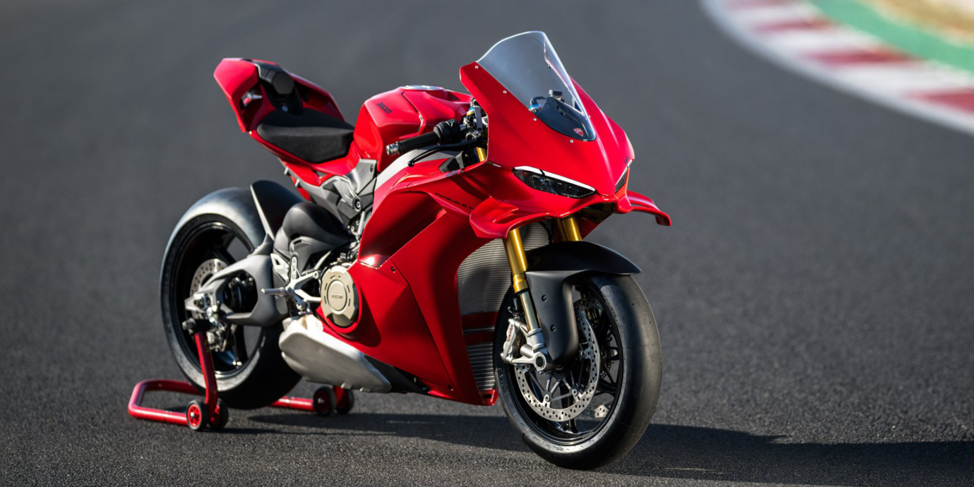 新型ドゥカティ・パニガーレV4、2025年1月11日より販売開始