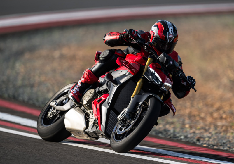 新型ストリートファイターV4デビューフェア
