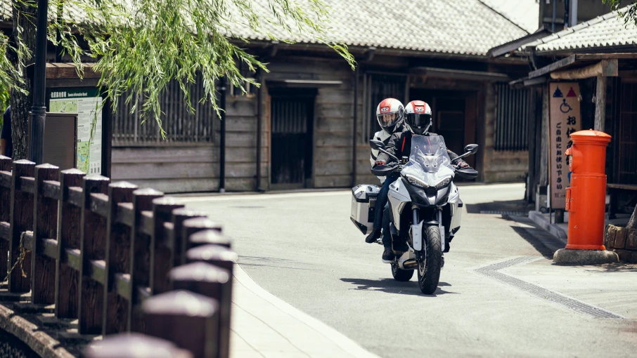 宮城光 里岡美津奈 ご夫妻｜My life with Multistrada