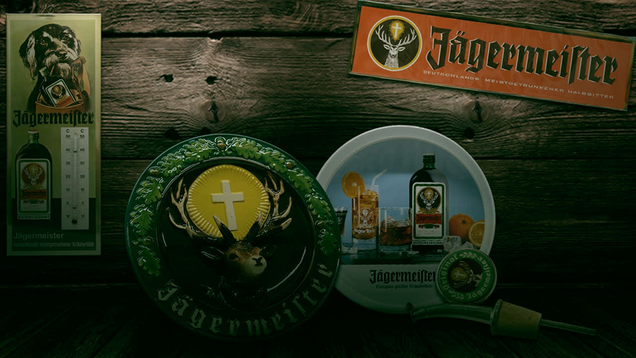 Articles de promotion – Au-delà de la bouteille - RÉCITS JÄGERMEISTER