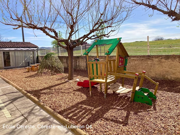 École Céreste, Céreste-en-Luberon (1)