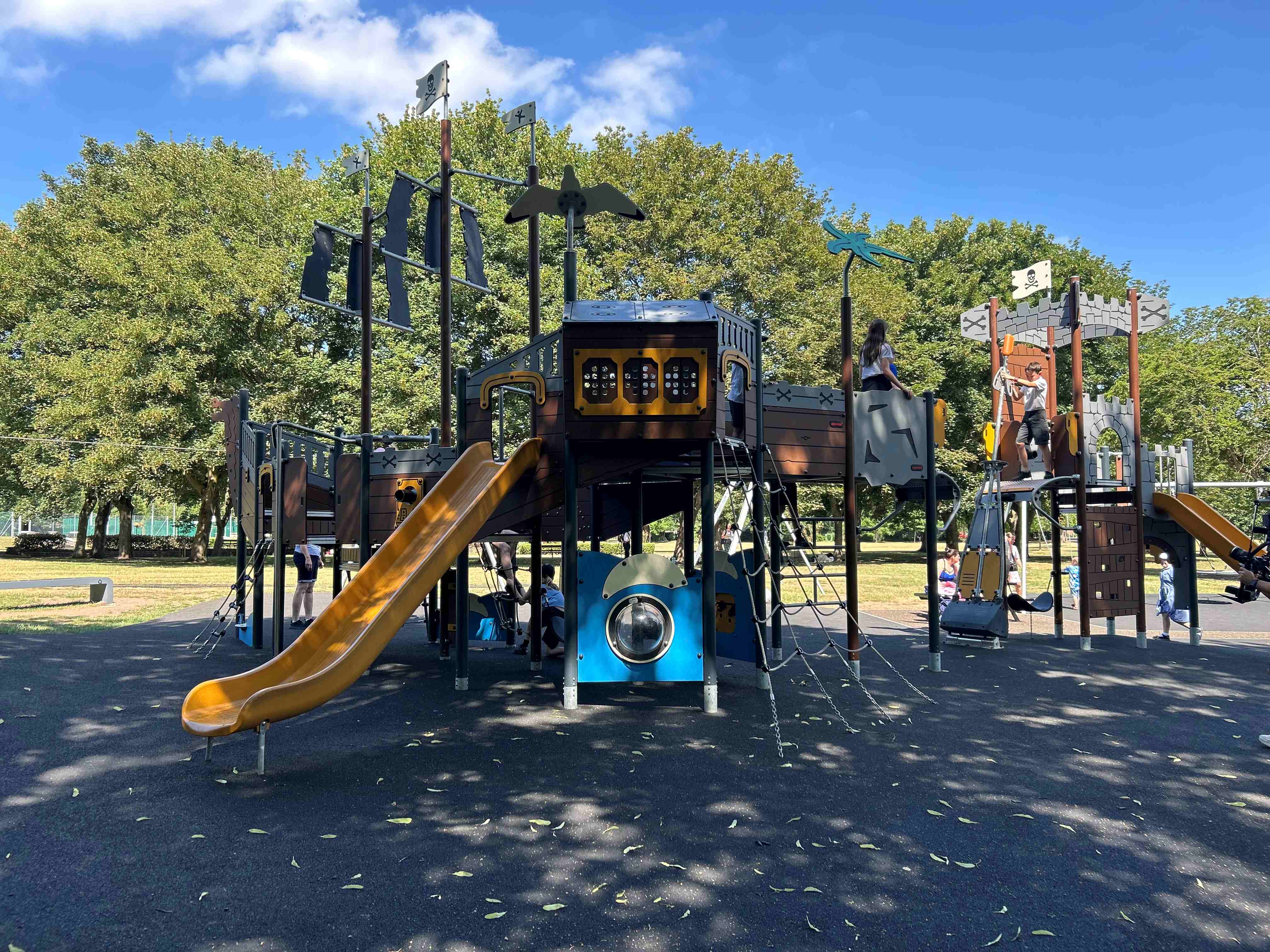 Maurice Lea Memorial Park - Large image