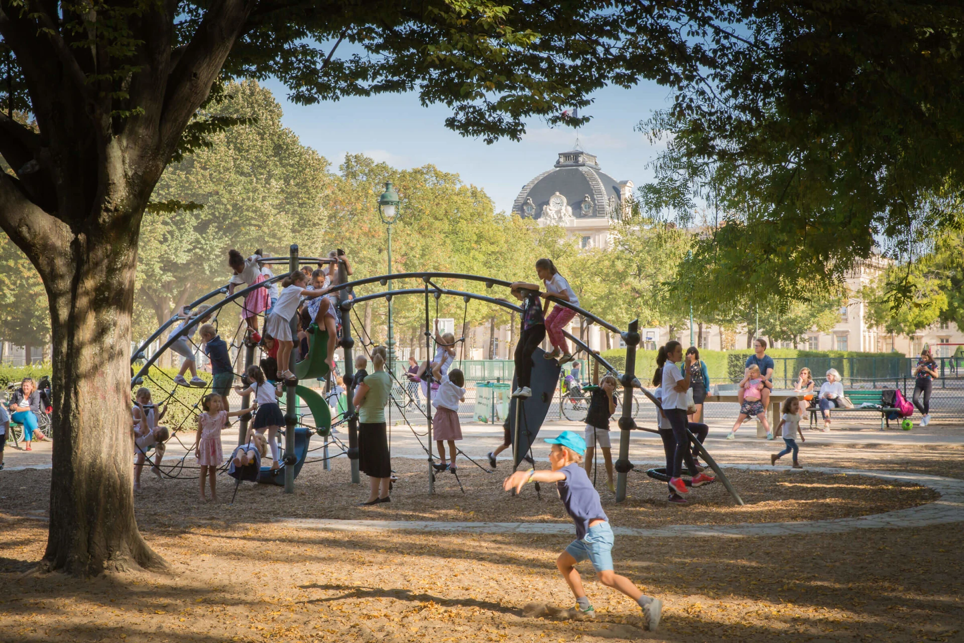 eiffel-tower thumbnail