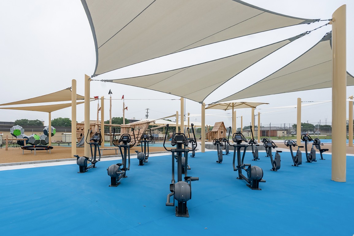 KOMPAN playground and outdoor fitness in a shared space called CommonGround.
