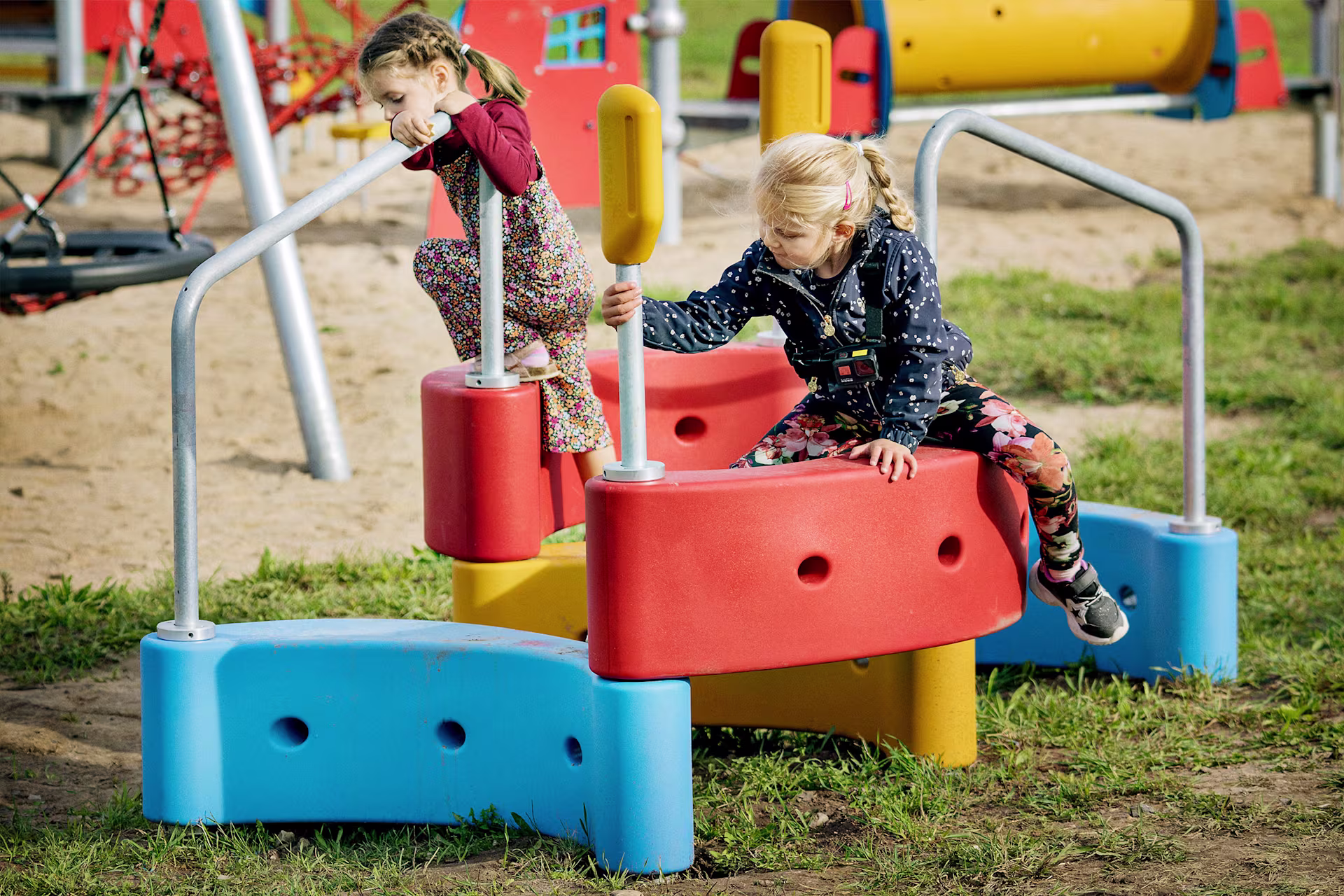 LOCALISED IMAGE - Play-shell-climber-226b8750 070141a5 (1)