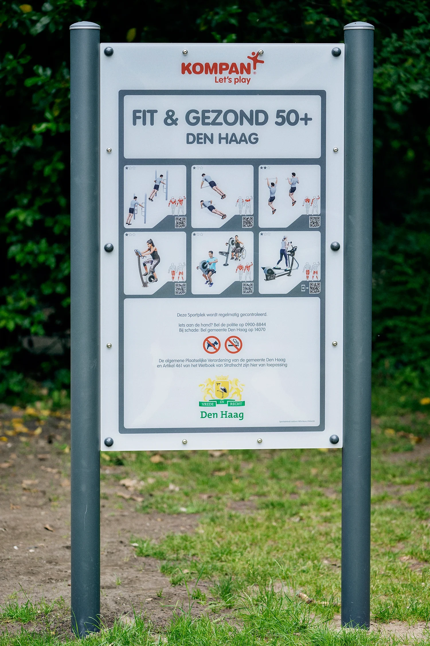fitness sign to explain different types of workouts in an outdoor gym