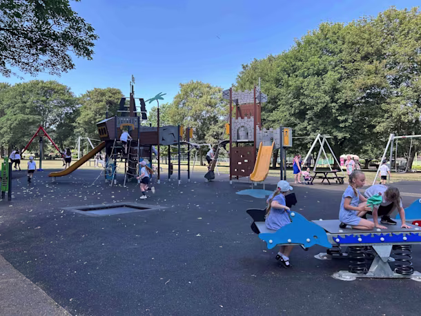 Maurice Lea Memorial Park - Image 2